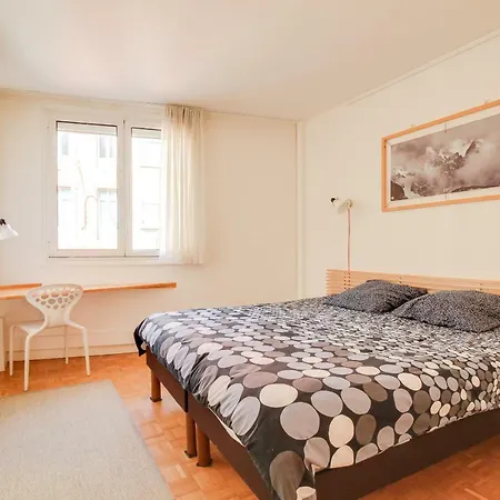 Raymond Iv Balcon Parking Hyper Centre *